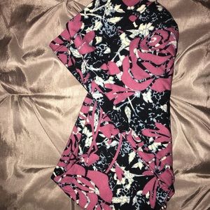 Lularoe rose print leggings